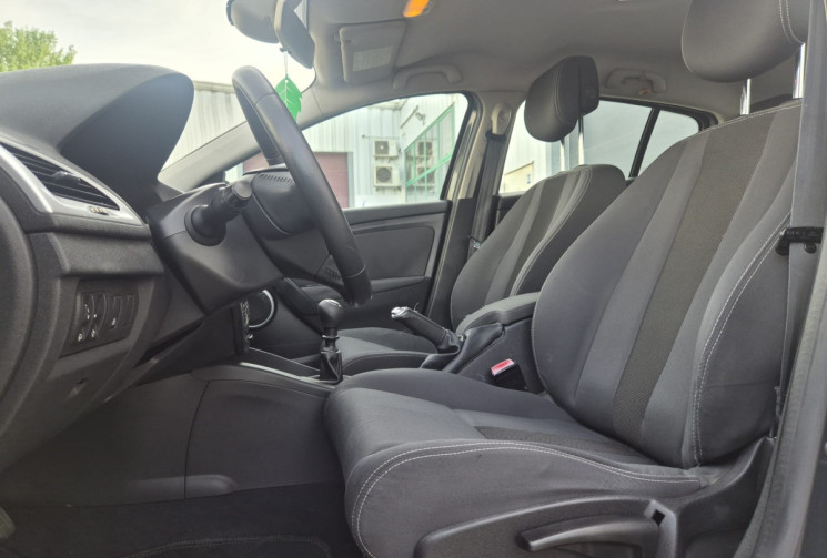 Renault Megane III 1.5 DCI FAP 110 CV - 5 PORTES - CLIM - DISTRIBUTION NEUVE 