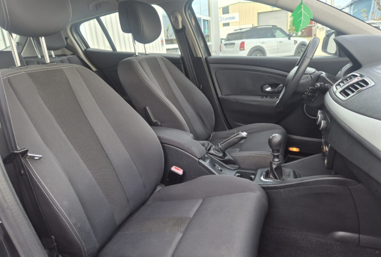 Renault Megane III 1.5 DCI FAP 110 CV - 5 PORTES - CLIM - DISTRIBUTION NEUVE 