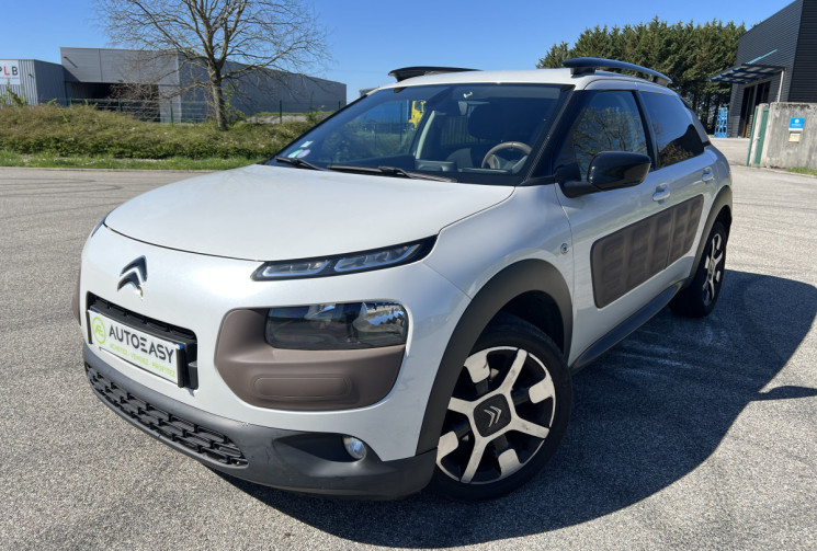 Citroën C4 CACTUS 1.2 PureTech 110 Shine Edition / Distribution à jour