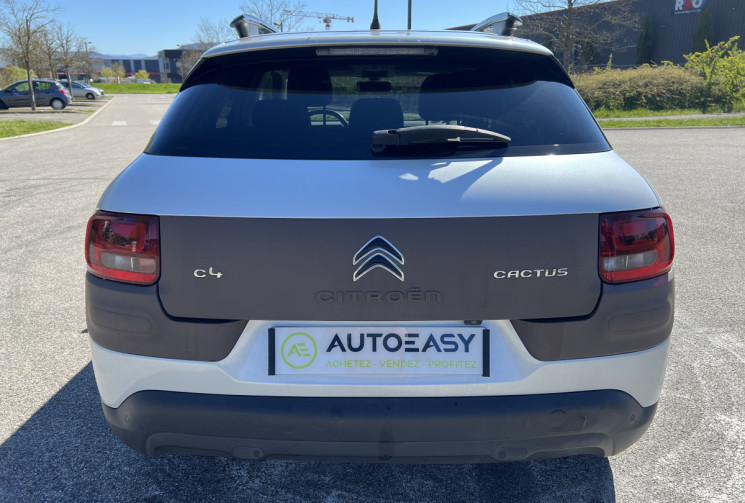 Citroën C4 CACTUS 1.2 PureTech 110Ch Shine Edition / Distribution à jour