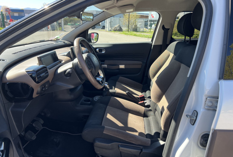 Citroën C4 CACTUS 1.2 PureTech 110 Shine Edition / Distribution à jour