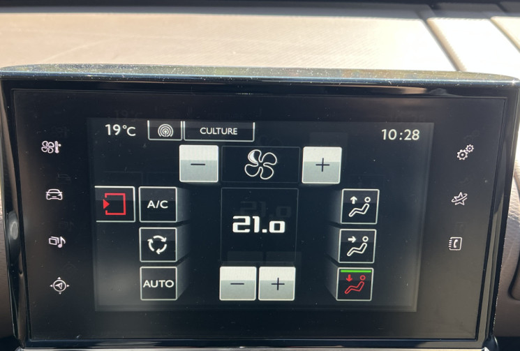 Citroën C4 CACTUS 1.2 PureTech 110Ch Shine Edition / Distribution à jour