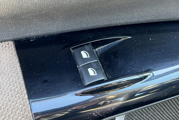 Citroën C4 CACTUS 1.2 PureTech 110Ch Shine Edition / Distribution à jour