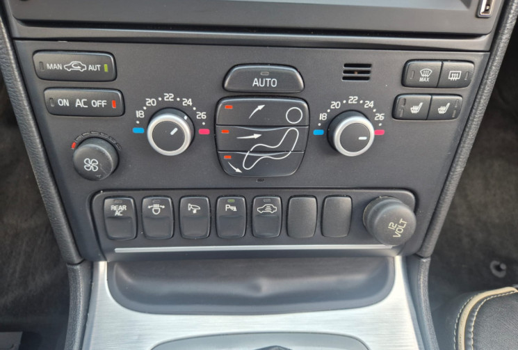 Volvo XC90 I Phase 2 D5 2.4 TDi AWD 200 CV BOITE AUTO 