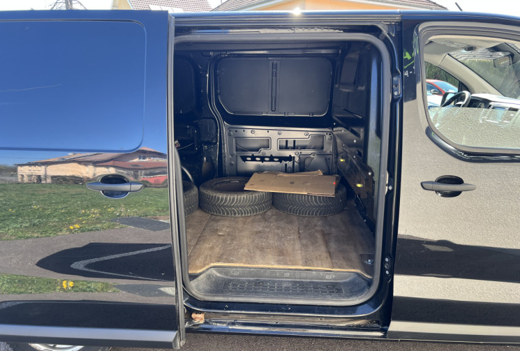 Peugeot Expert 2.0 Blue HDi Fourgon moyen EAT6 180 cv Boîte auto