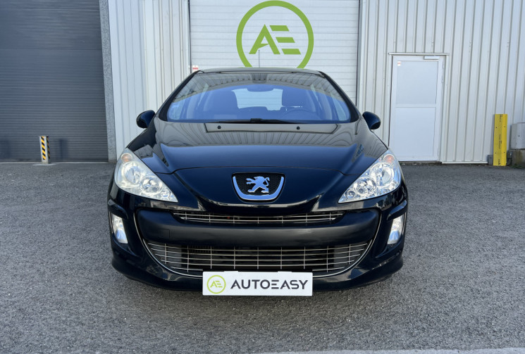 Peugeot 308 1.6 HDi Blue Lion * Premium Pack * 110 CV * Toit Pano * Radars de recul * 5p