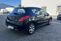 Peugeot 308 1.6 HDi Blue Lion * Premium Pack * 110 CV * Toit Pano * Radars de recul * 5p