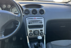 Peugeot 308 1.6 HDi Blue Lion * Premium Pack * 110 CV * Toit Pano * Radars de recul * 5p