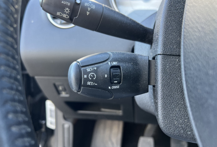 Peugeot 308 1.6 HDi Blue Lion * Premium Pack * 110 CV * Toit Pano * Radars de recul * 5p