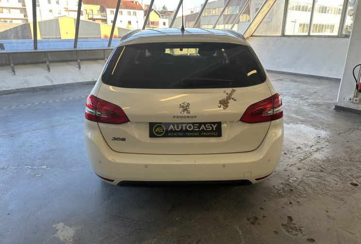 Peugeot 308  SW 1.2 Puretech 110 Style / Bel état intérieur-extérieur / Prévoir courroie 