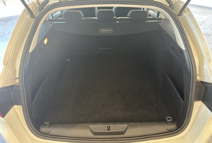 Peugeot 308  SW 1.2 Puretech 110 Style / Bel état intérieur-extérieur / Prévoir courroie 