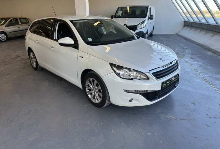Peugeot 308  SW 1.2 Puretech 110 Style / Bel état intérieur-extérieur / Prévoir courroie 