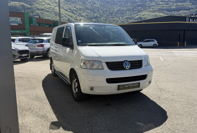 Volkswagen Transporter T5 2.5 tdi 130 PRO CAB - look édition