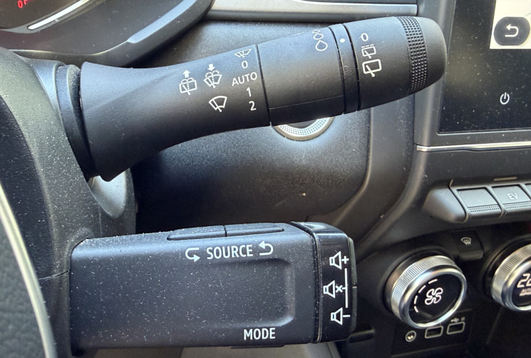 Renault Captur E-TECH 1.6 145 HYBRID EVOLUTION * CARPLAY * COCKPIT * ENTRETIEN OK * TVA RECUPERABLE