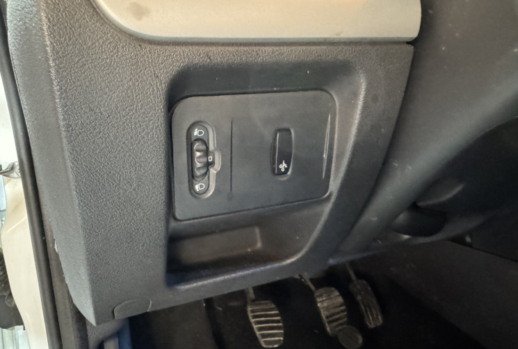 Renault Clio Campus GARANTIE 1 AN 5 Portes 1.2 i GPL eco2 60 cv 