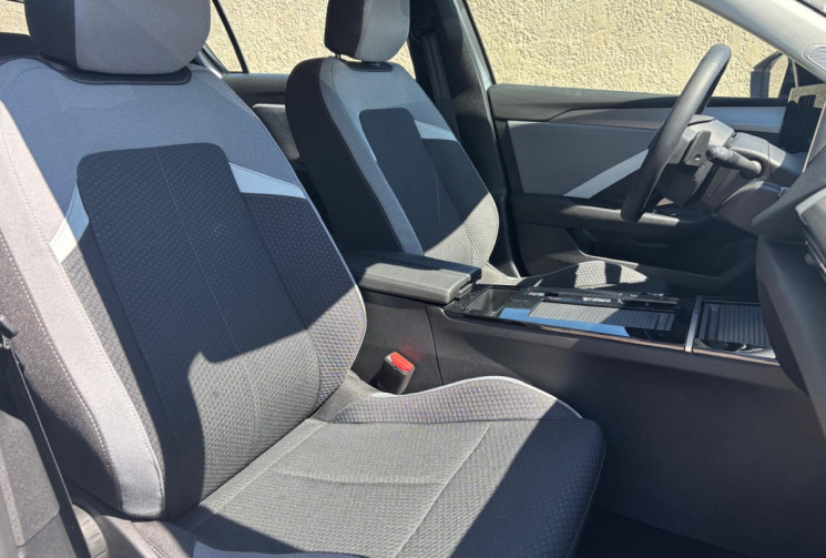 Opel Astra OPEL ASTRA 1.2 136 édition hybrid