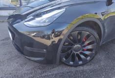 Tesla Model Y Performance AWD 534 CH - Attelage - Première Main