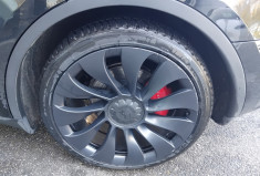 Tesla Model Y Performance AWD 534 CH - Attelage - Première Main