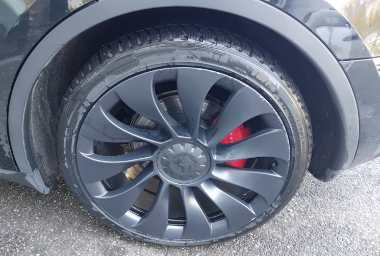 Tesla Model Y Performance AWD 534 CH - Attelage - Première Main