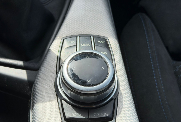 BMW Série 1  114 D M SPORT