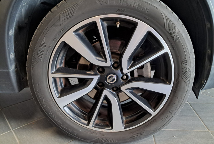 Nissan X-Trail  1.6 dCi 130 N-Connecta 7 places  toit pano camera 360