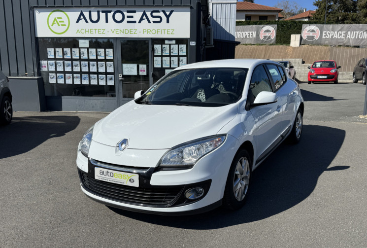Renault Megane III Phase 2 1.5 DCI 110 ch Expression 