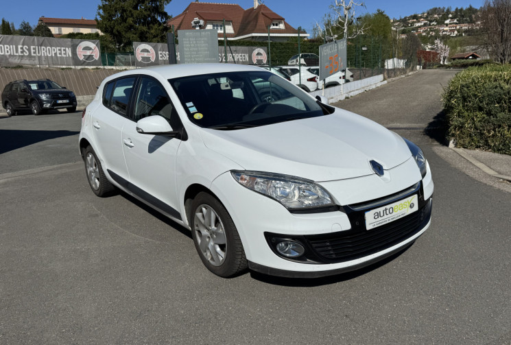 Renault Megane III Phase 2 1.5 DCI 110 ch Expression 