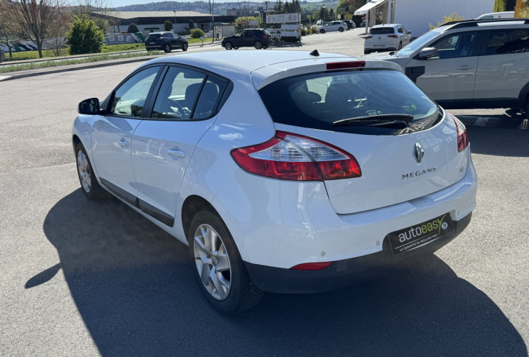 Renault Megane III Phase 2 1.5 DCI 110 ch Expression 