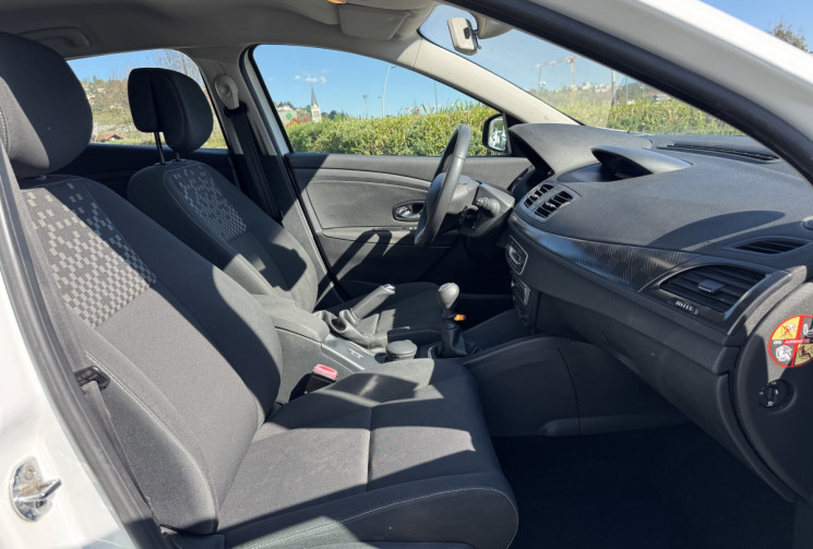 Renault Megane III Phase 2 1.5 DCI 110 ch Expression 