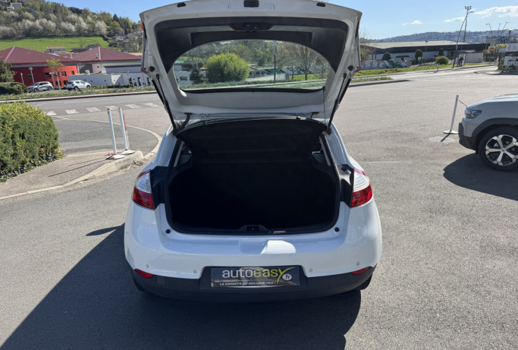Renault Megane III Phase 2 1.5 DCI 110 ch Expression 