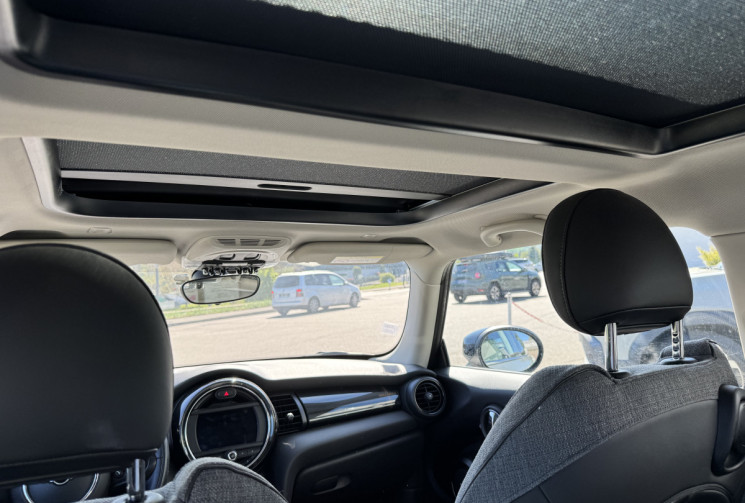 Mini Mini (F56) COOPER 1.5 136 Ch EDITION GREENWICH BVA7 * TOIT OUVRANT * CARPLAY