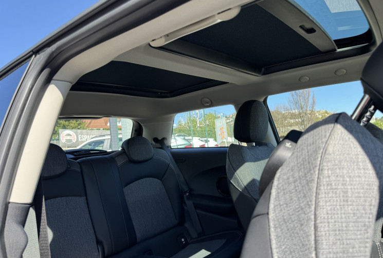 Mini Mini (F56) COOPER 1.5 136 Ch EDITION GREENWICH BVA7 * TOIT OUVRANT * CARPLAY