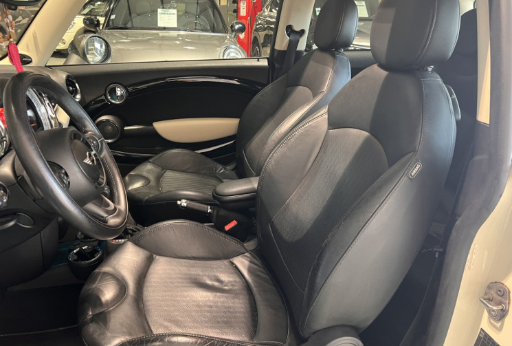 Mini Cooper SD 143 CH PACK RED HOT CHILI BVA / MOTEUR A CHAINE