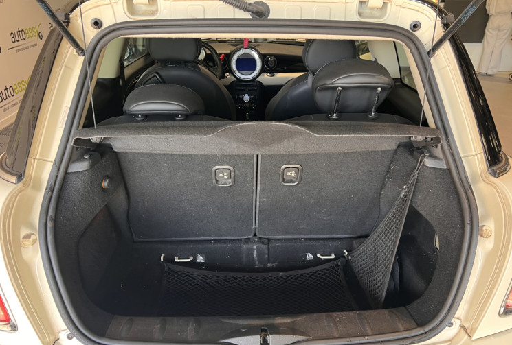 Mini Cooper SD 143 CH PACK RED HOT CHILI BVA / MOTEUR A CHAINE