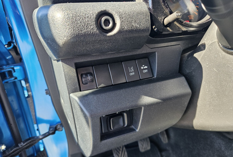 Suzuki Jimny II (GJ) 1.5i 102 PRIVILEGE ALL GRIP 1°M