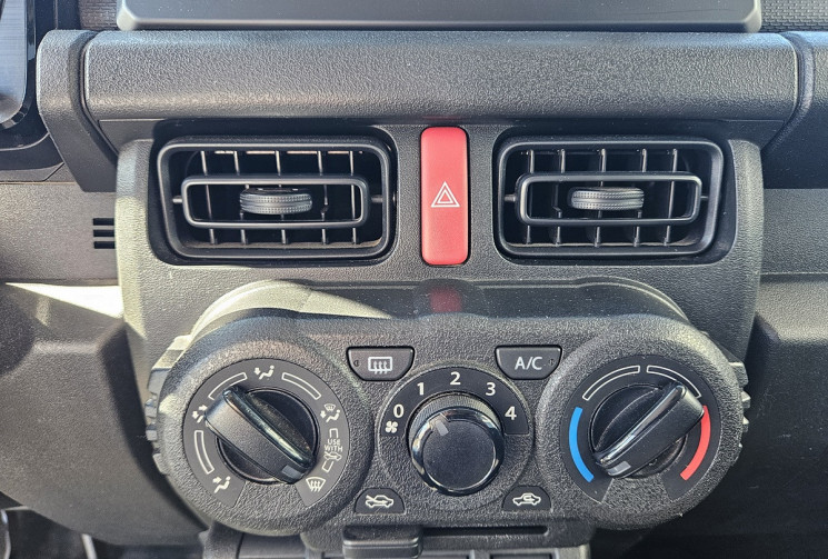 Suzuki Jimny II (GJ) 1.5i 102 PRIVILEGE ALL GRIP 1°M