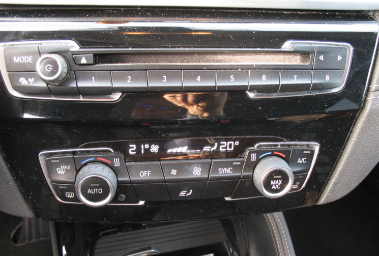 BMW X2 sdrive 18da 150ch business design BVA