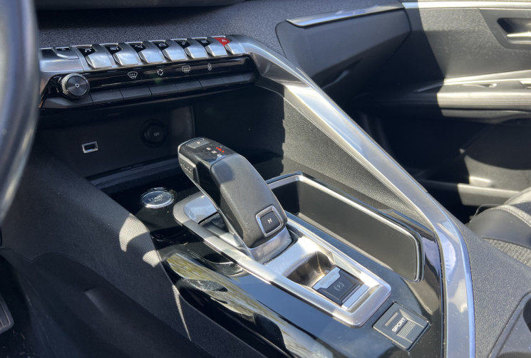 Peugeot 3008 1.2 Puretech 130 EAT6 Allure Business / Distribution OK / 1ère Main / Toit Ouvrant