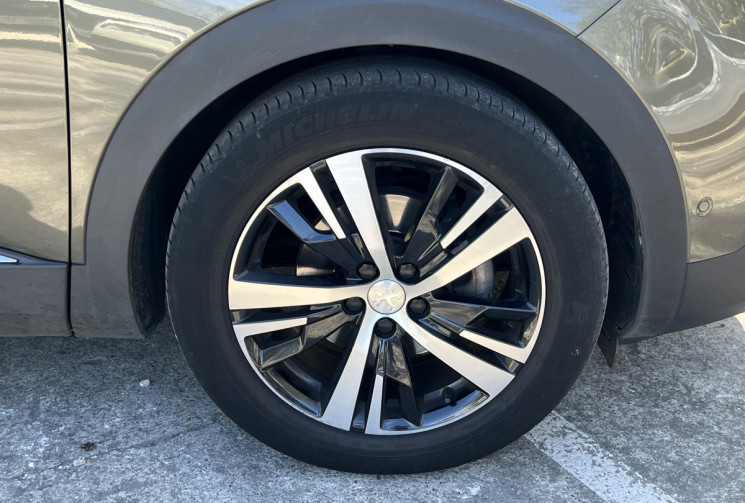 Peugeot 3008 1.2 Puretech 130 EAT6 Allure Business / Distribution OK / 1ère Main / Toit Ouvrant