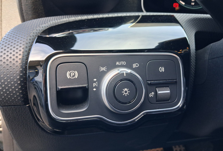 Mercedes Classe A 180 d 116ch AMG Line 7G-DCT