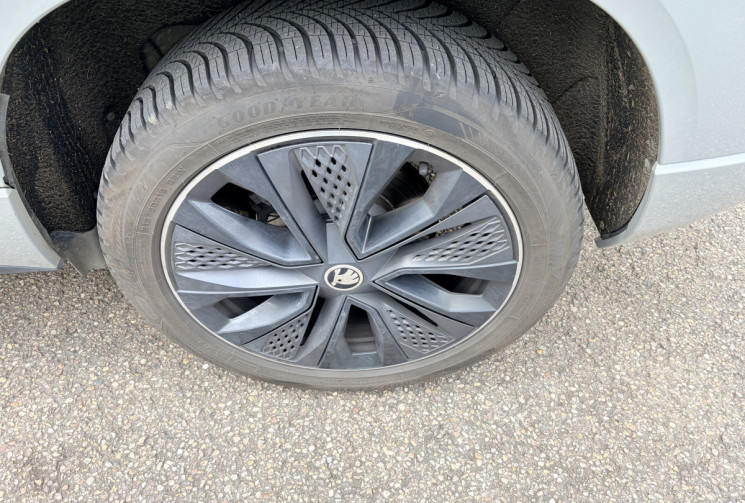 Skoda Karoq 1.5 TSI 150 ch Sportline*Garantie 03/2028 Virtual Cockpit*Attel.Elec*Hayon Elec*