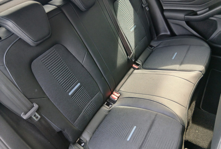 Ford Focus 1.0 SCTi 125 cv BVA8 Active / st-line