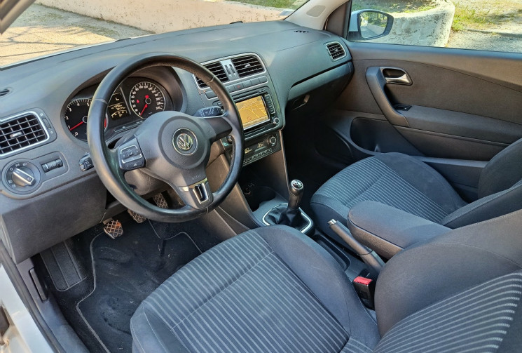 Volkswagen Polo 1.2 TSI 105CH - SPORTLINE - 1ère MAIN - Suivi VW - Radars - Navi