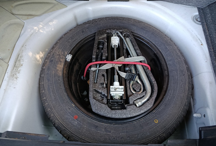 Volkswagen Polo 1.2 TSI 105CH - SPORTLINE - 1ère MAIN - Suivi VW - Radars - Navi