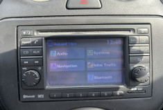 Nissan Micra IV (2) 1.2 80 Ch TEKNA * TOIT PANORAMIQUE * GPS * CLIM AUTO * BLUETOOTH