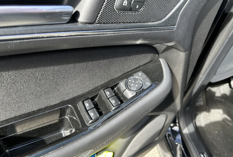 Ford S-MAX II 2.0 EcoBlue 16V S&S 150 CV BVA8 TITANIUM