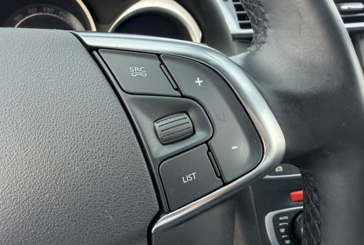 DS DS 4 Crossback 1.6 Blue HDi 120 Executive