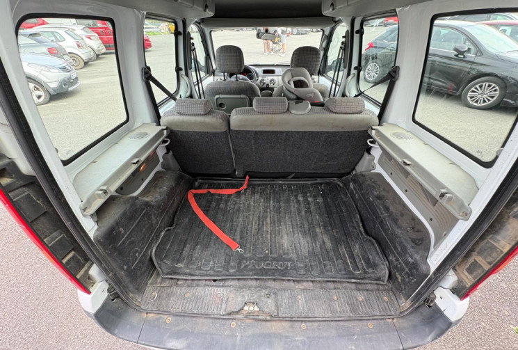 Renault Kangoo  Phase 2 1.6  95 LUXE PRIVILEGE / BOITE AUTOMATIQUE / GARANTIE 12 MOIS 