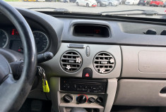 Renault Kangoo  Phase 2 1.6  95 LUXE PRIVILEGE / BOITE AUTOMATIQUE / GARANTIE 12 MOIS 