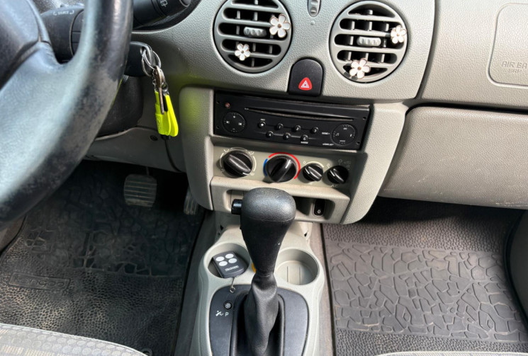 Renault Kangoo  Phase 2 1.6  95 LUXE PRIVILEGE / BOITE AUTOMATIQUE / GARANTIE 12 MOIS 